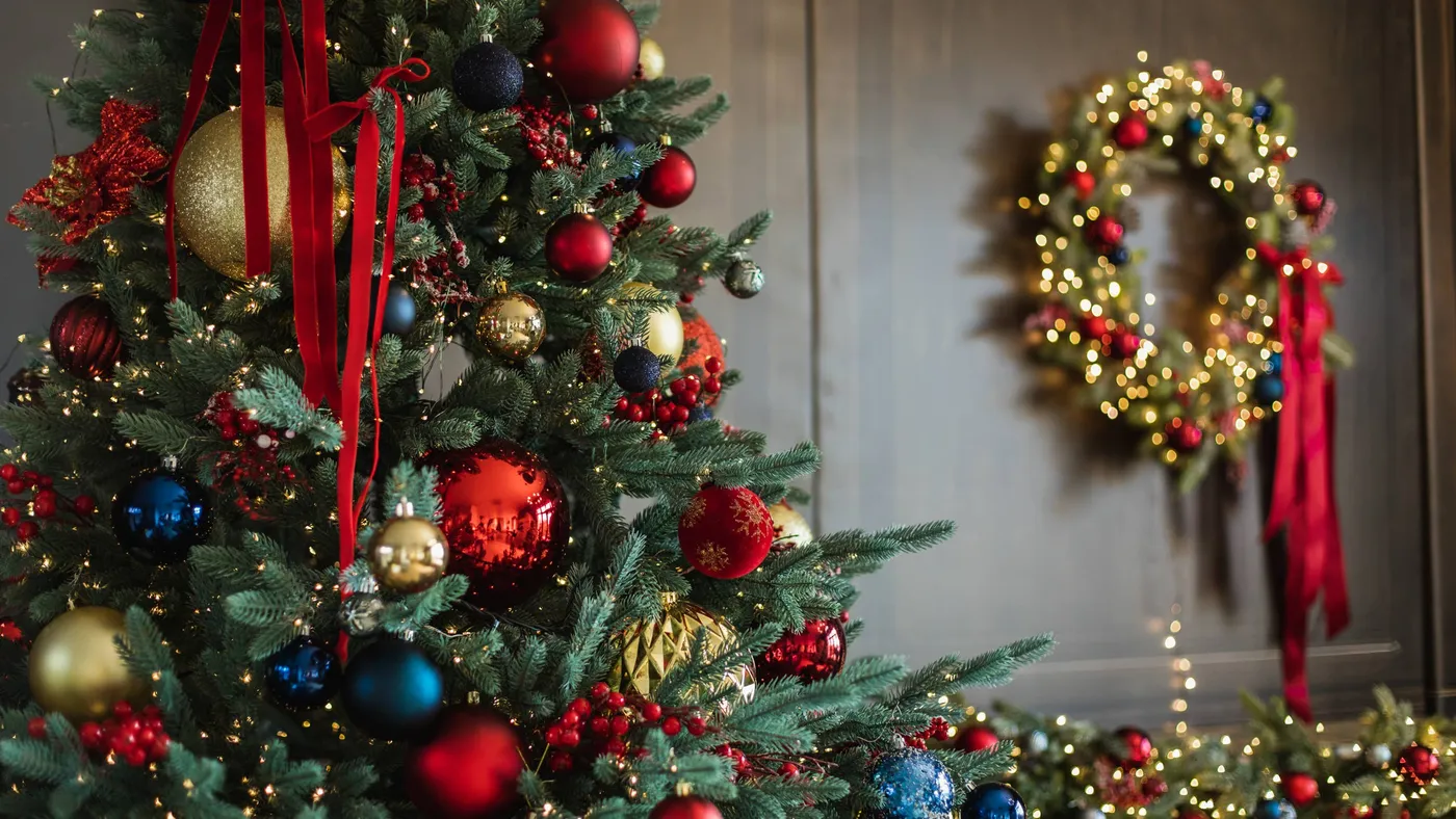 NYC's famous Plaza Hotel is ready for Christmas - TravelHost