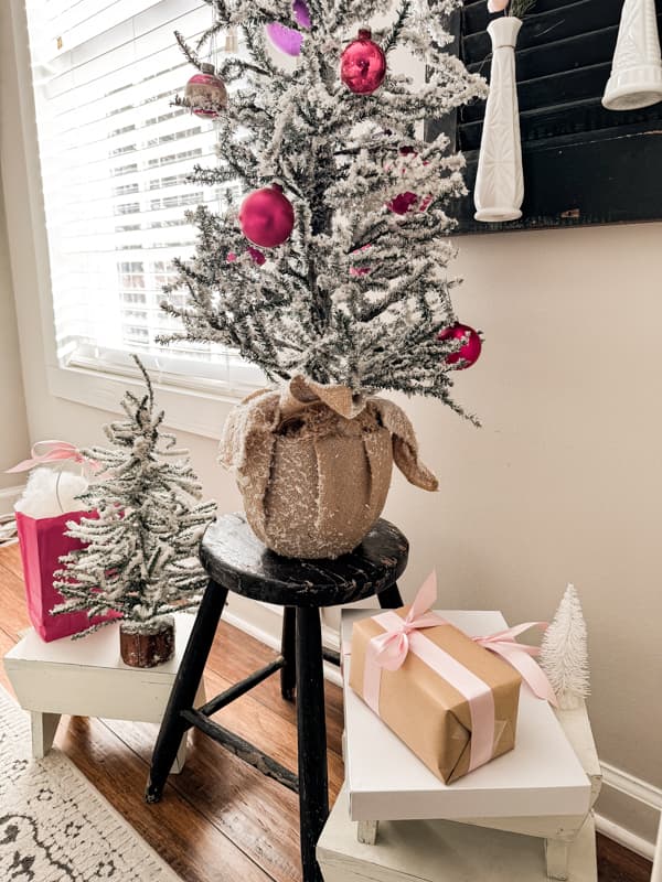 Pink Christmas Decorations for Vintage Bedroom - The Ponds Farmhouse