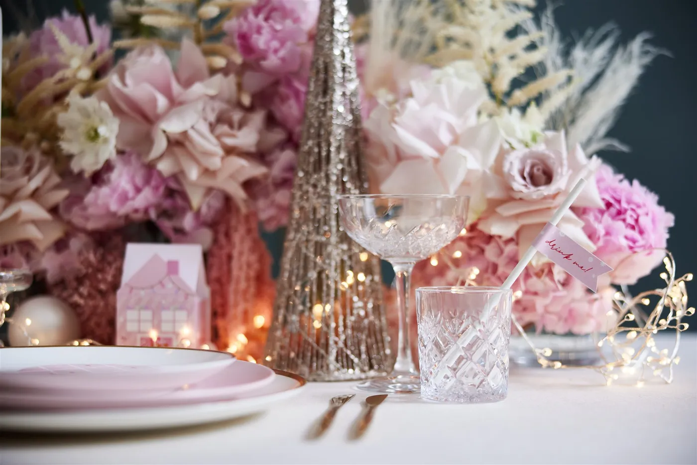 Pink Christmas Table - The Pretty Table - Christmas Hire
