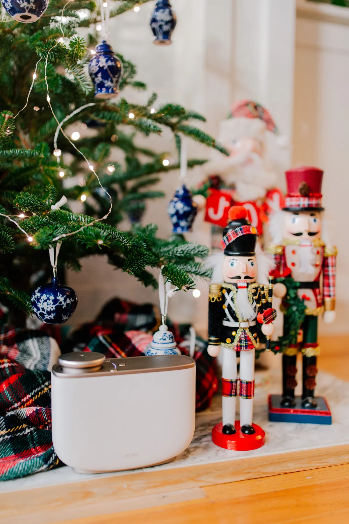Preppy Holiday Home Gift Guide - Kelly in the City