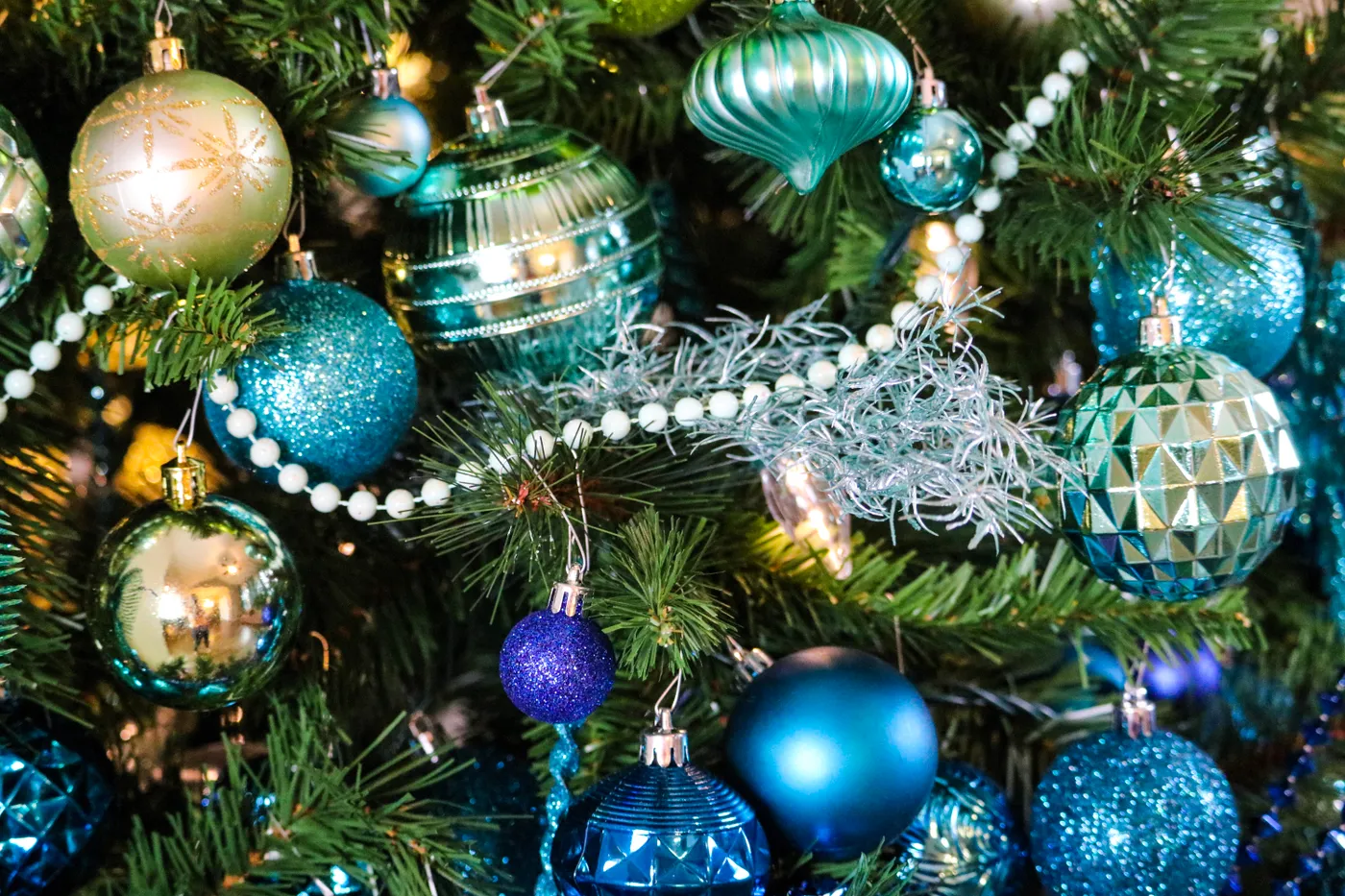 Rainbow Ombré Christmas Tree – Serretta Style