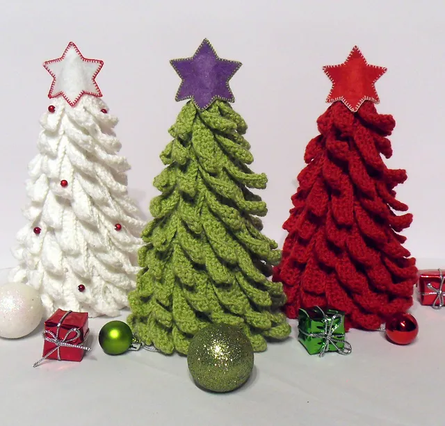 Ravelry: 001 Christmas Tree pattern by LittleOwlsHut