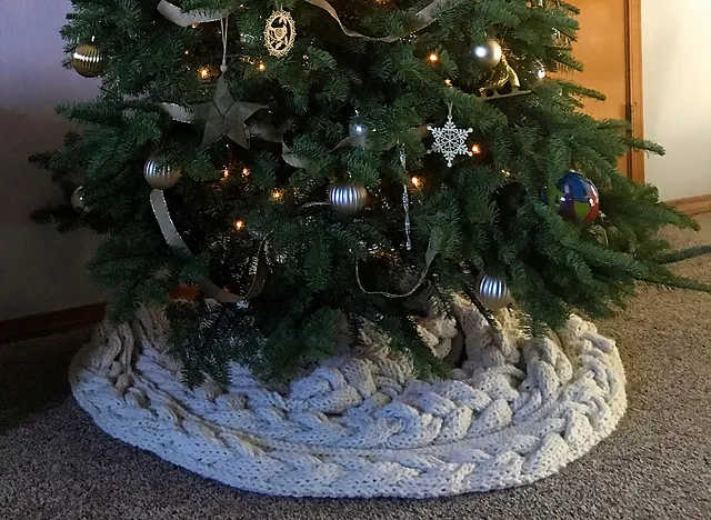 Ravelry: Cable Tree Skirt Wrap pattern by Live Cozy Shop
