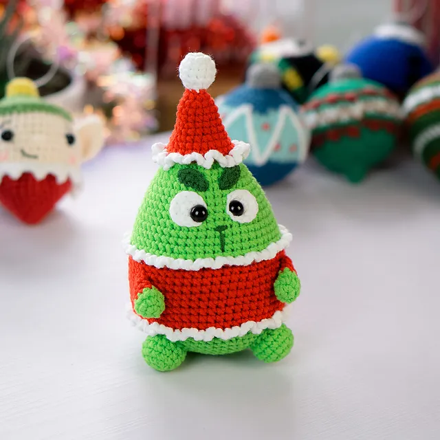 Ravelry: Chubby Baby Grinch pattern by Thao Nguyen Lennutas