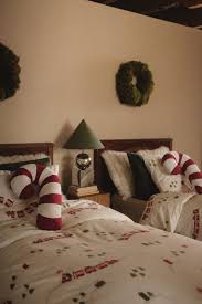 Red/candy cane Candy-Cane-Shaped Cushion at H&M Home | H&M US