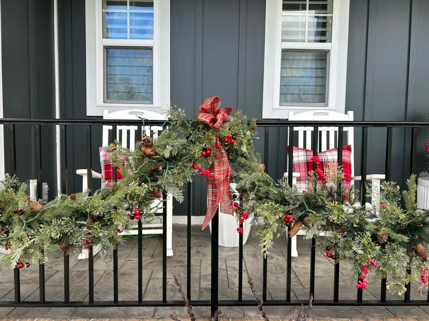 Seasonal porch decor, decorating and design in Richmond Va. seasonal and  holiday planters porches — Su Su's Petals