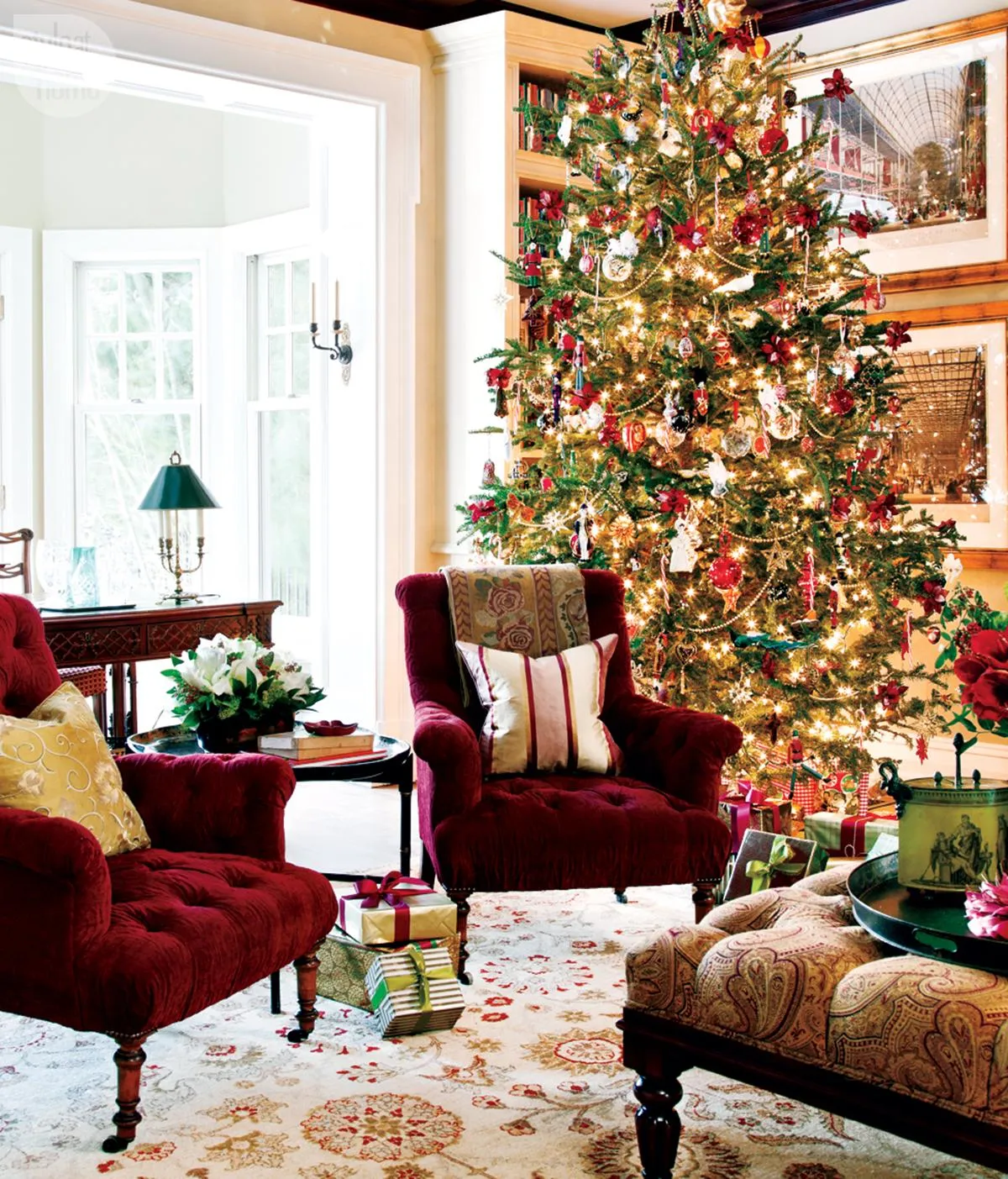 Show-stopping Christmas tree decorating ideas | Style at Home