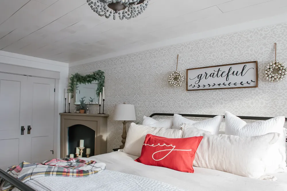 Simple Farmhouse Christmas Bedroom Decor - Making it in the Mountains