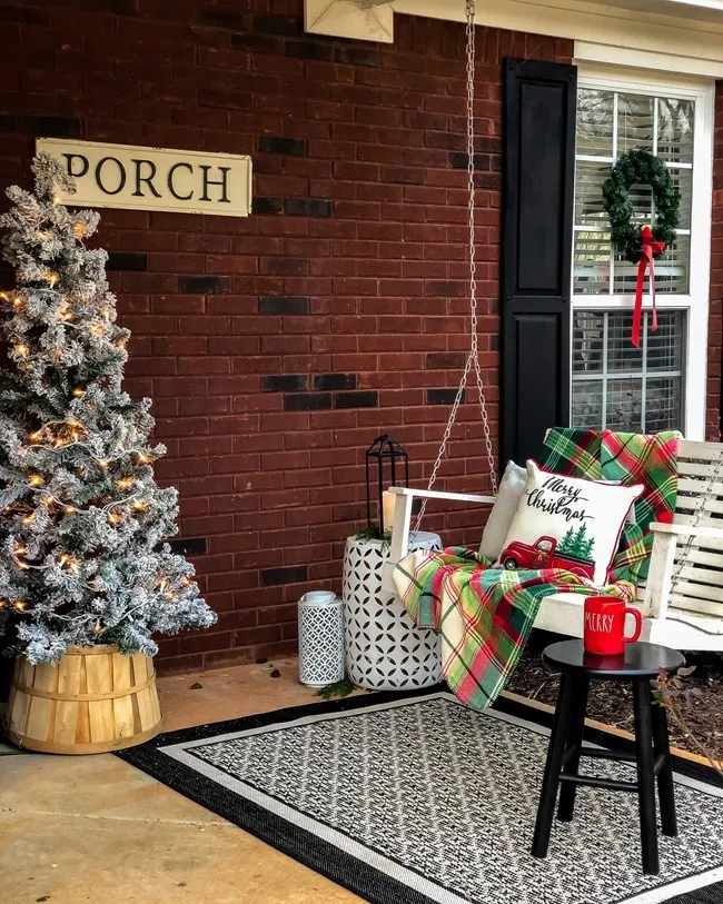 Simple Festive Christmas Front Porch
