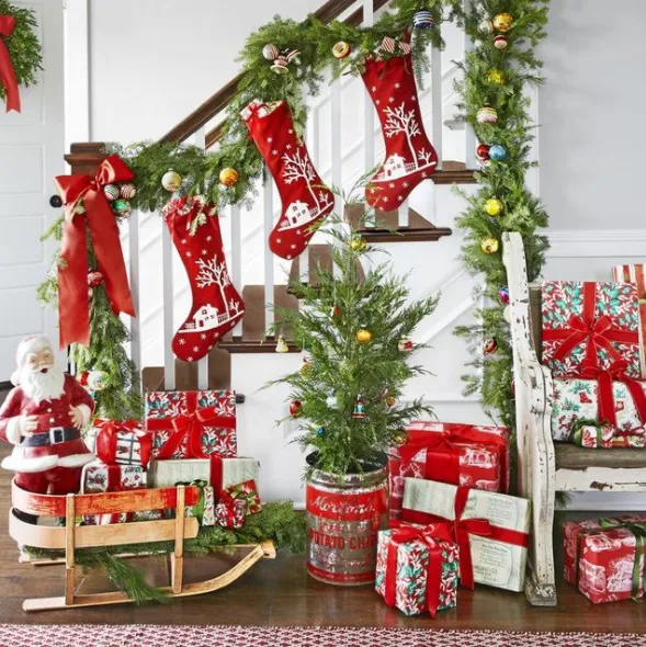 Stairway Christmas Decorations That Will Stand Out & Amaze Your Guests