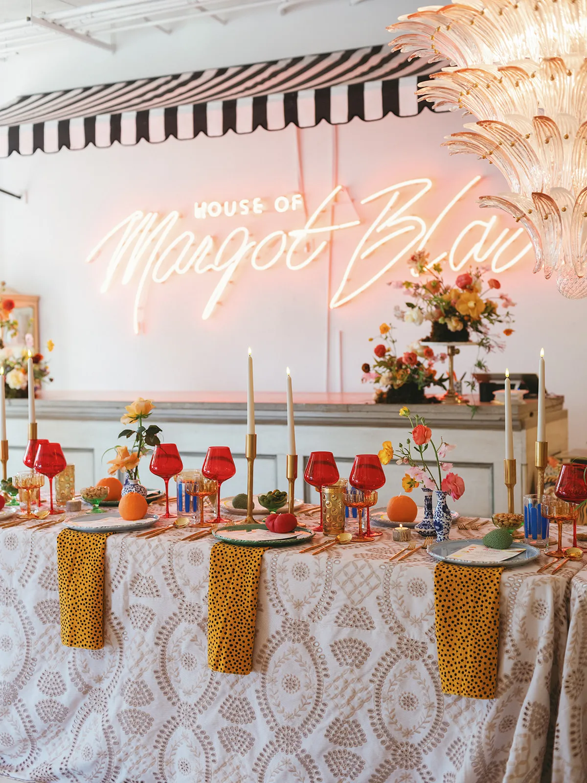 Summer Girls Dinner Party & Eclectic Tablescape Inspiration by House of Margo Blair in Austin - with love caila