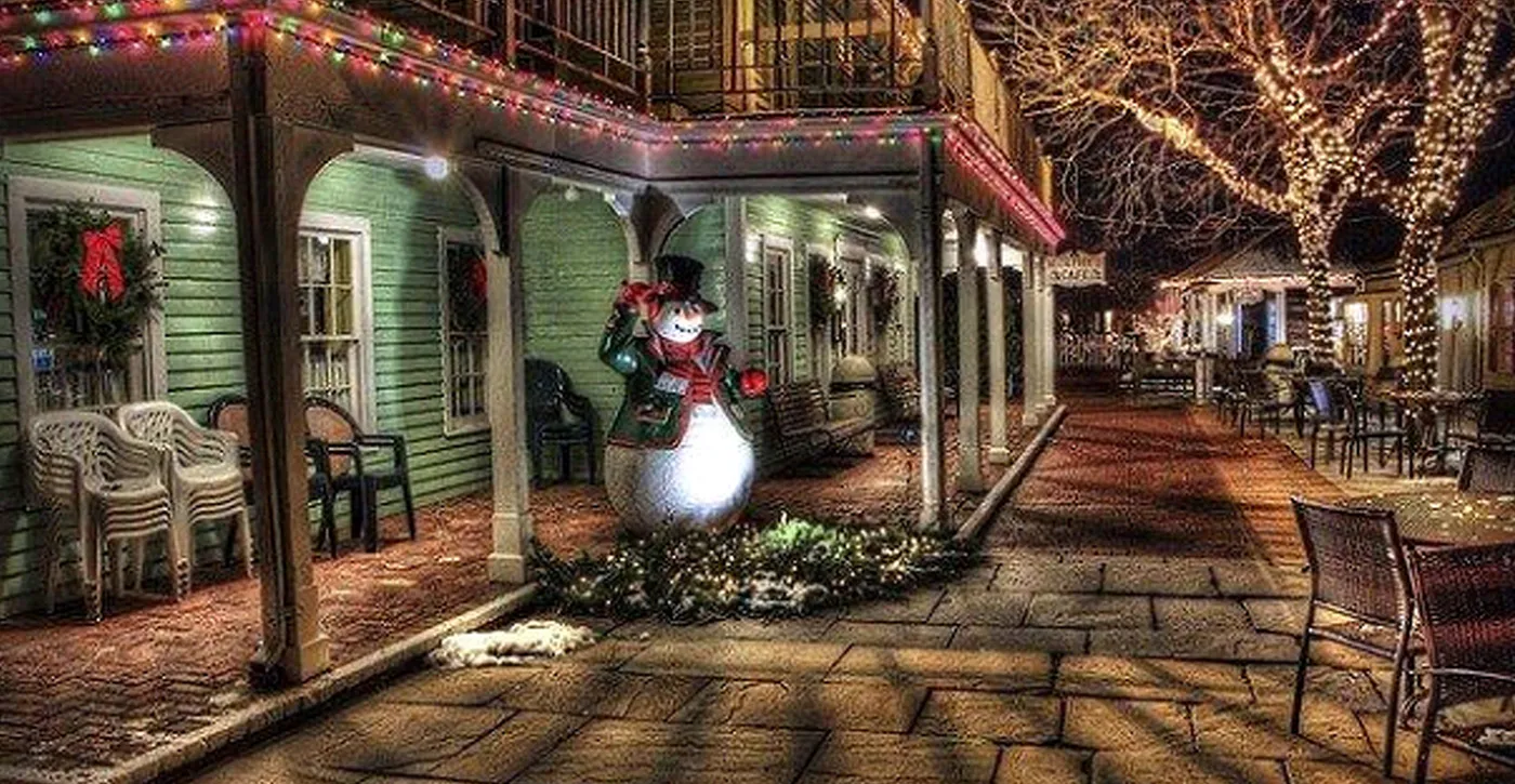The Best Color Changing LED Christmas Lights – YEELIGHT