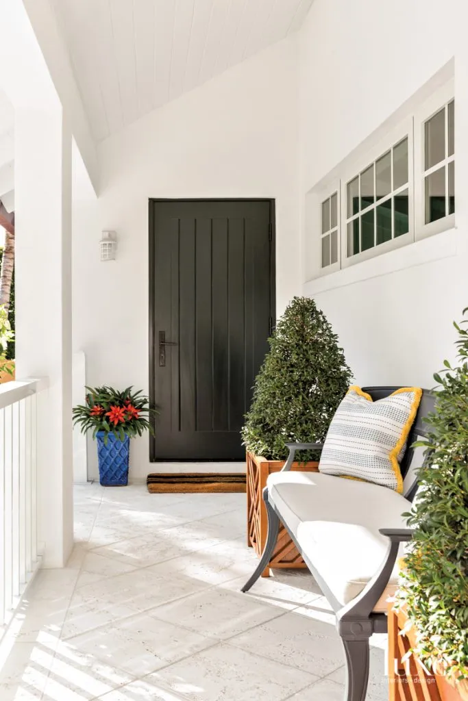 The Cheery Palm Beach Vacation Home You'll Want To Winter In | LUXE  Interiors + Design