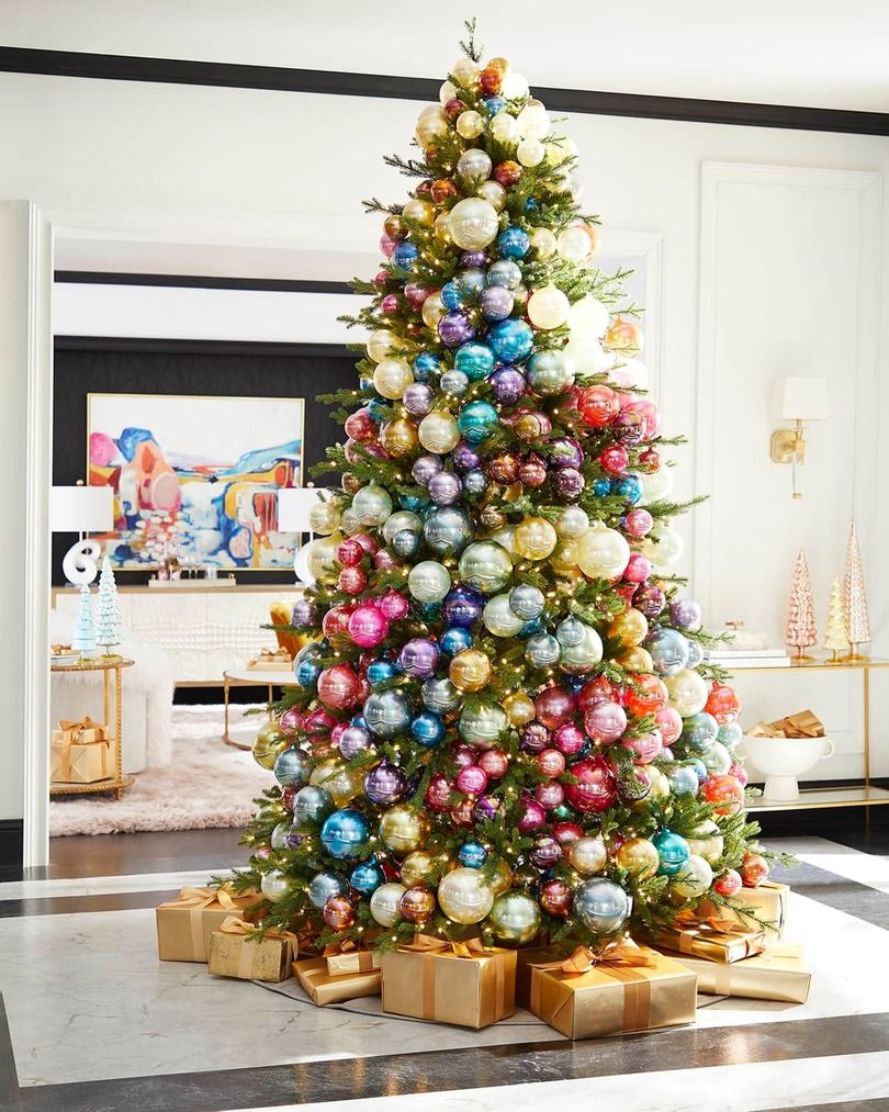 The Most Beautiful Christmas Decorations Money Can Buy