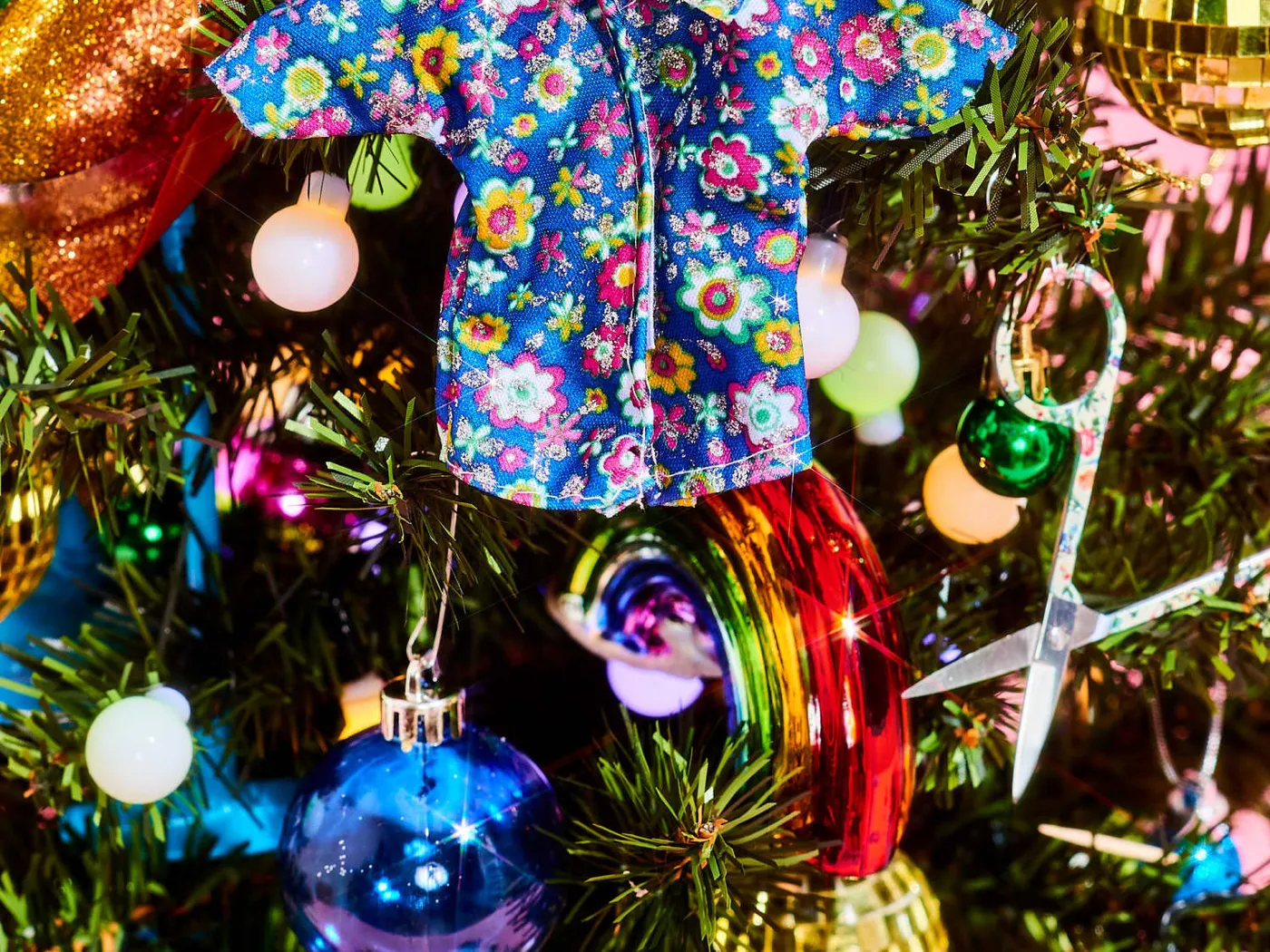 These Time-Traveling Trends Are Taking Over Holiday Decor | Apartment Therapy