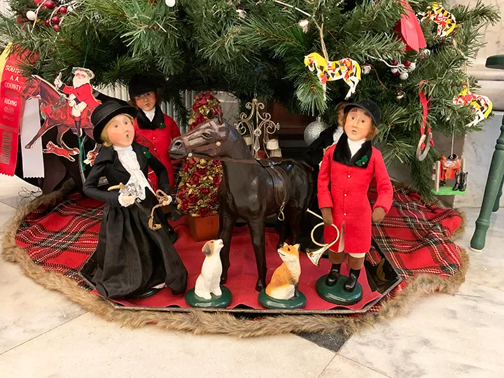 Three Unique Christmas Trees - Remodelando la Casa
