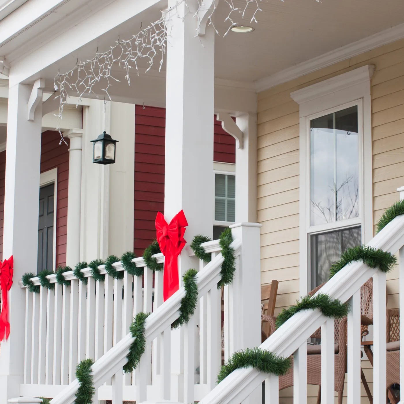 Tips for Decorating Your Outdoor Space This Christmas