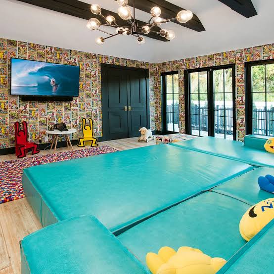 Tour an Eclectic Home With a Vibrant Playroom in Newport Beach, Calif. | HGTV