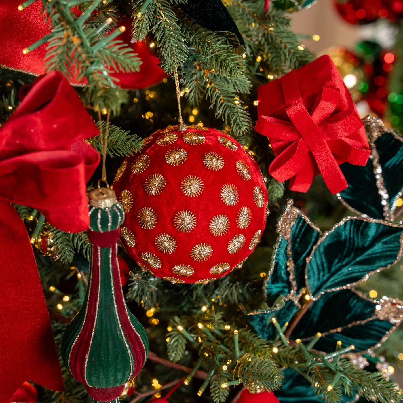 Traditional Christmas Decor With a Modern Twist | Joy By – Joy By
