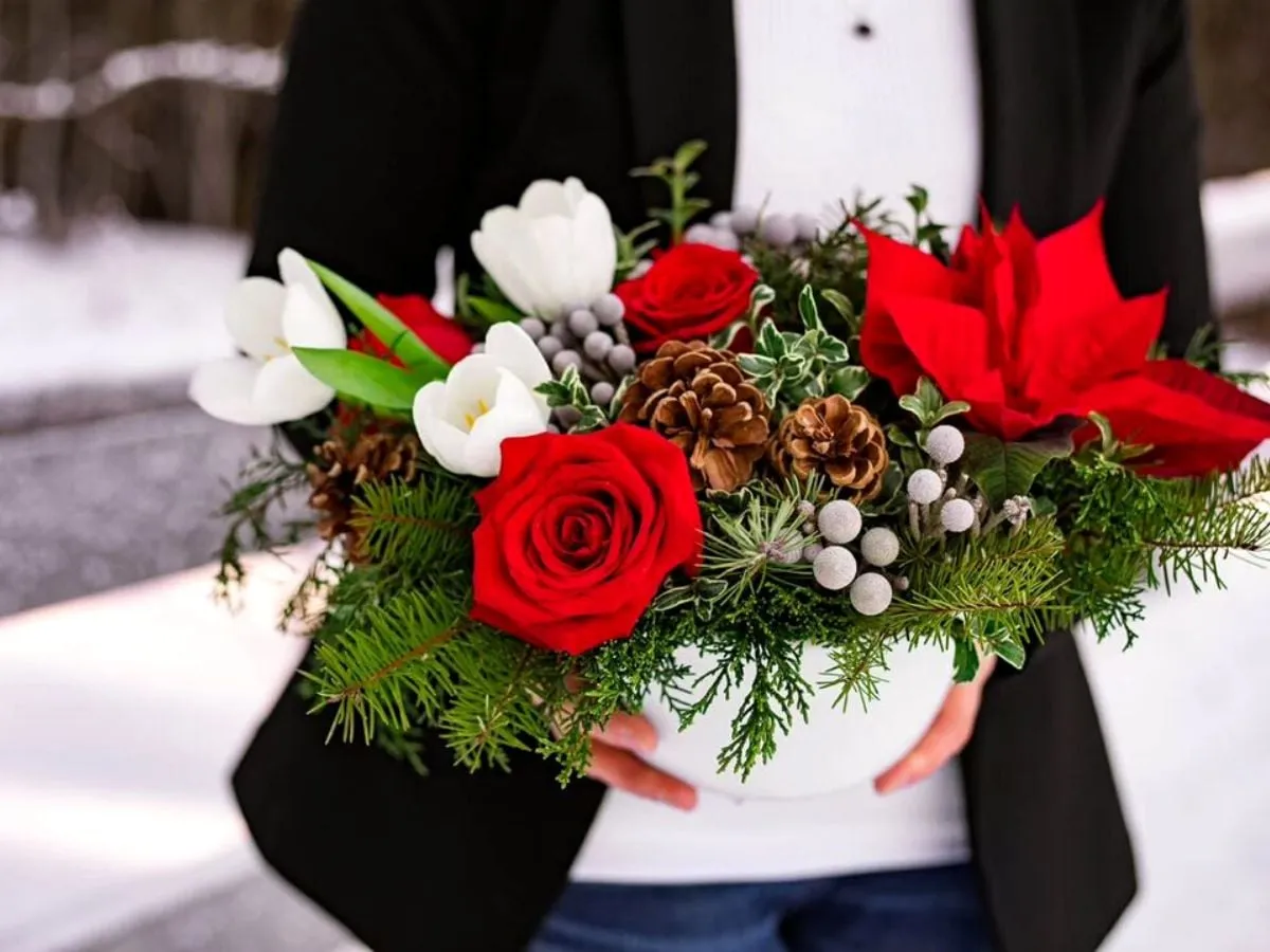 Unique Christmas Floral Arrangements for your Holidays