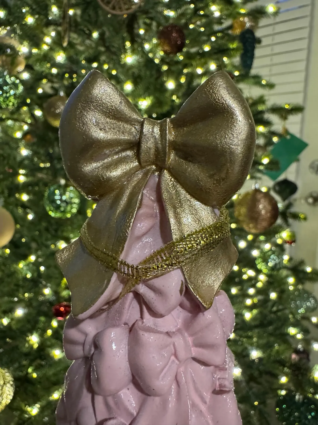 Viral Rhinestone Bow Tree Topper Christian Siriano Christmas Cupcakes and  Cashmere Large Bow Christmas Tree Topper