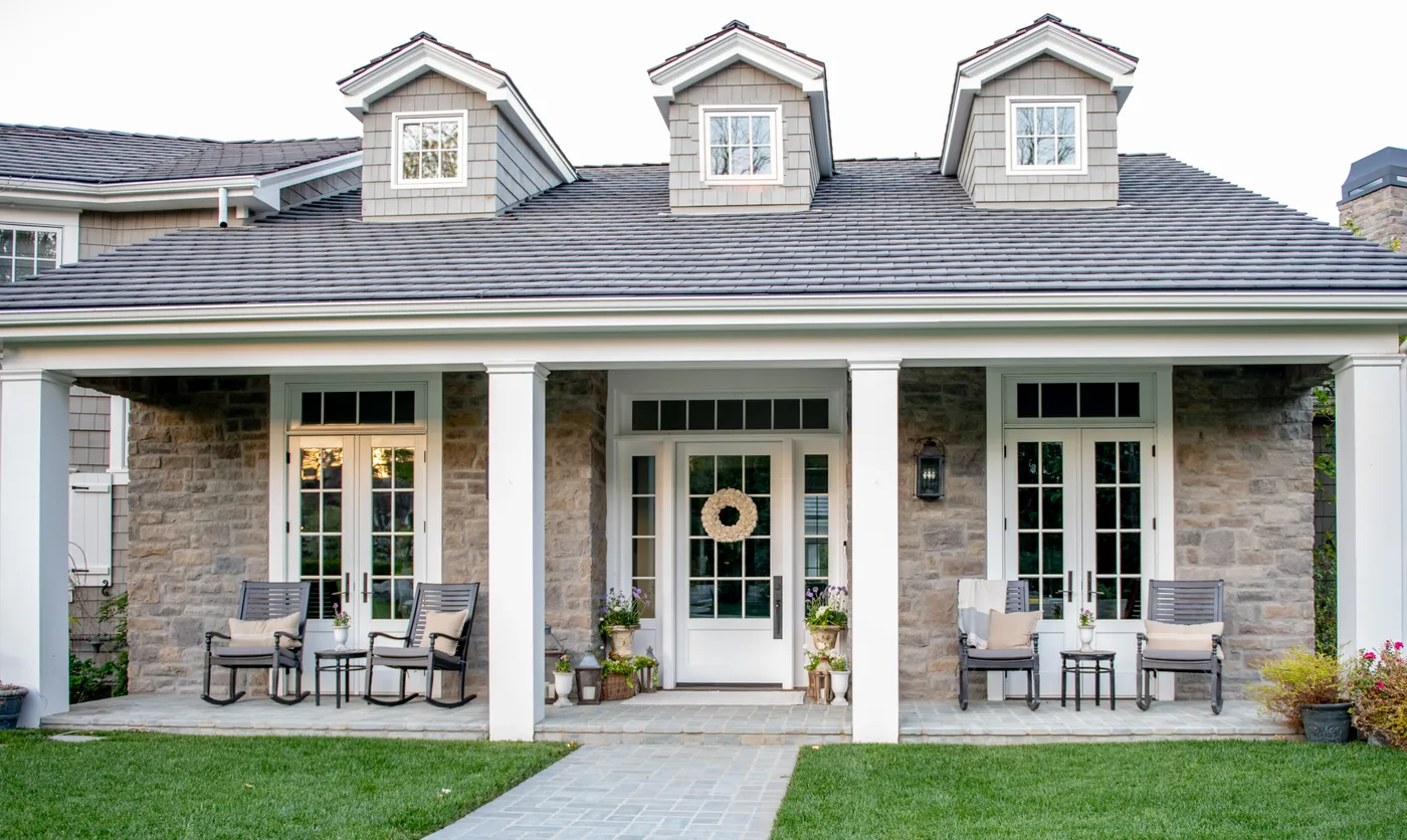 Welcome Spring: Easy Front Porch Decorating - Sanctuary Home Decor