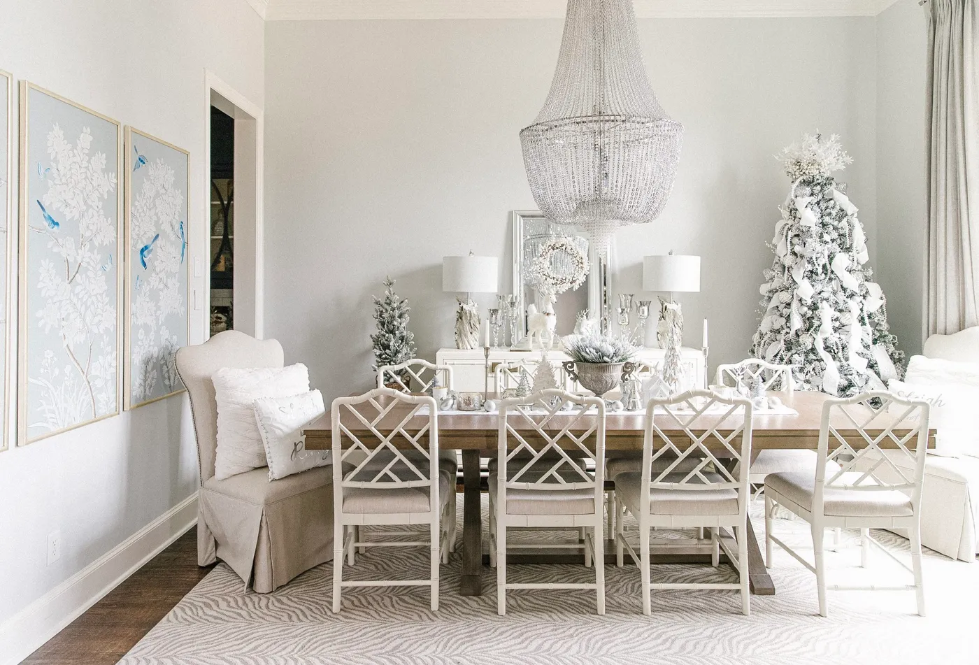 White and Gold Christmas Living Room: Tree & Mantel