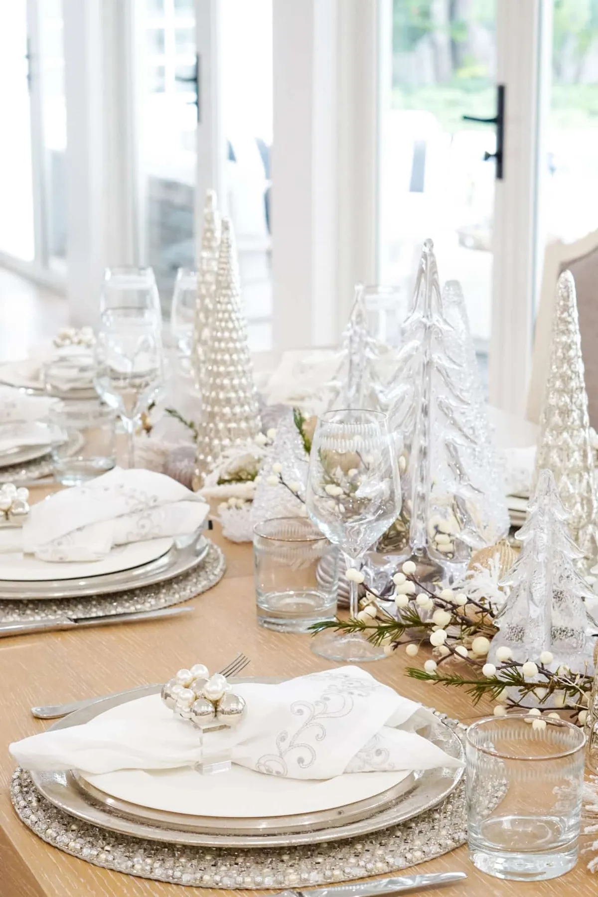 White Christmas Christmas Dining Table Centerpiece Ideas Glass Christmas  Tree Centerpiece Fashionable Hostess