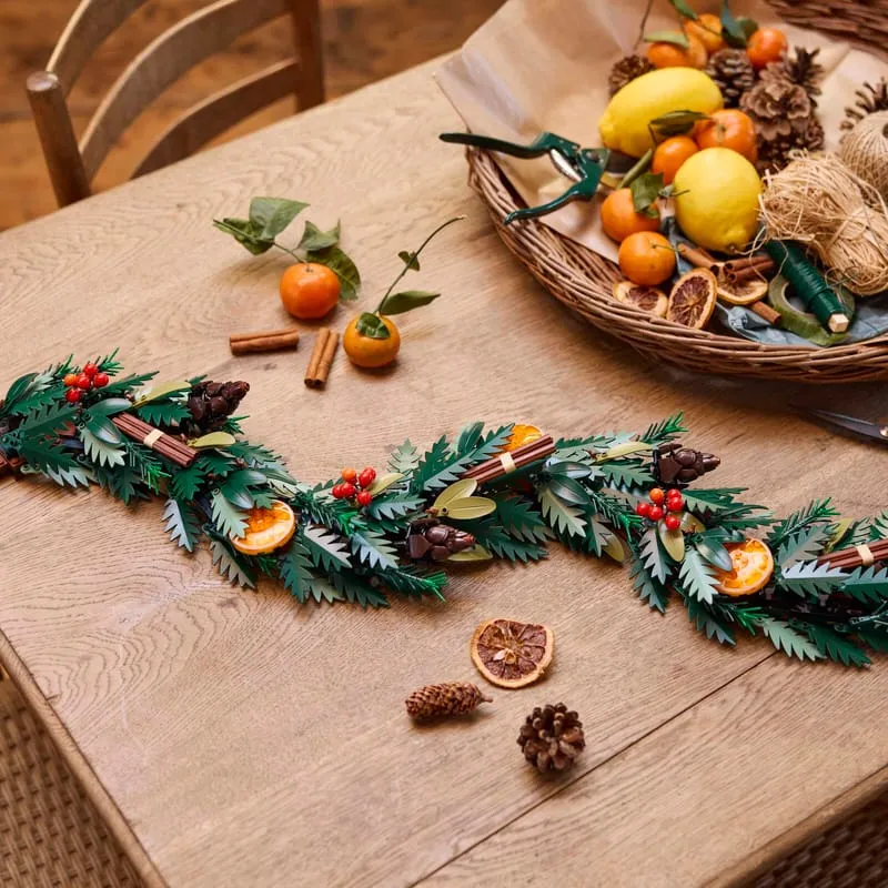 Wreath 10340 | Botanicals | Buy online at the Official LEGO® Shop SK