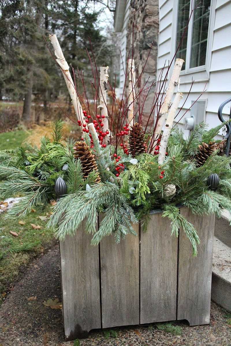 Your Empty Window Boxes Are Begging For A Holiday Makeover - 17 Christmas  Ideas That Stop Neighbors On The Sidewalk - My Productive Backyard